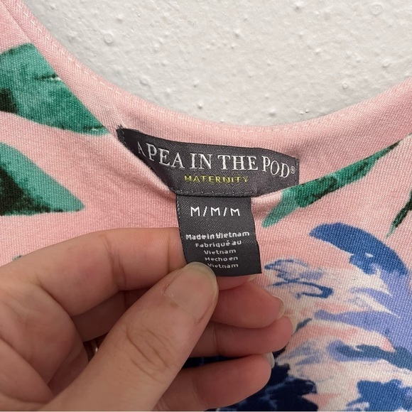 A PEA IN THE POD Floral Jersey Knit Maternity Maxi Dress Size Medium - Picture 4 of 10